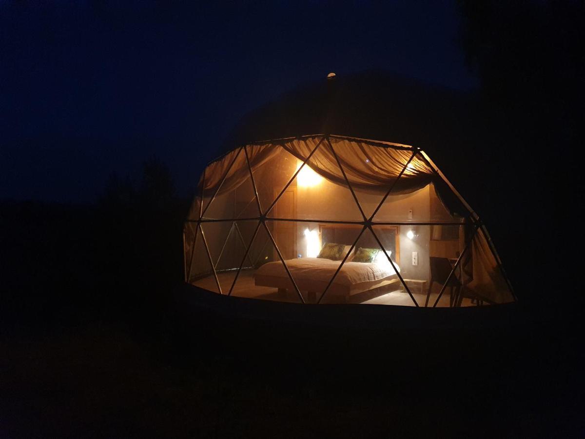 Podniebny Glamping Hotell Borsk Eksteriør bilde