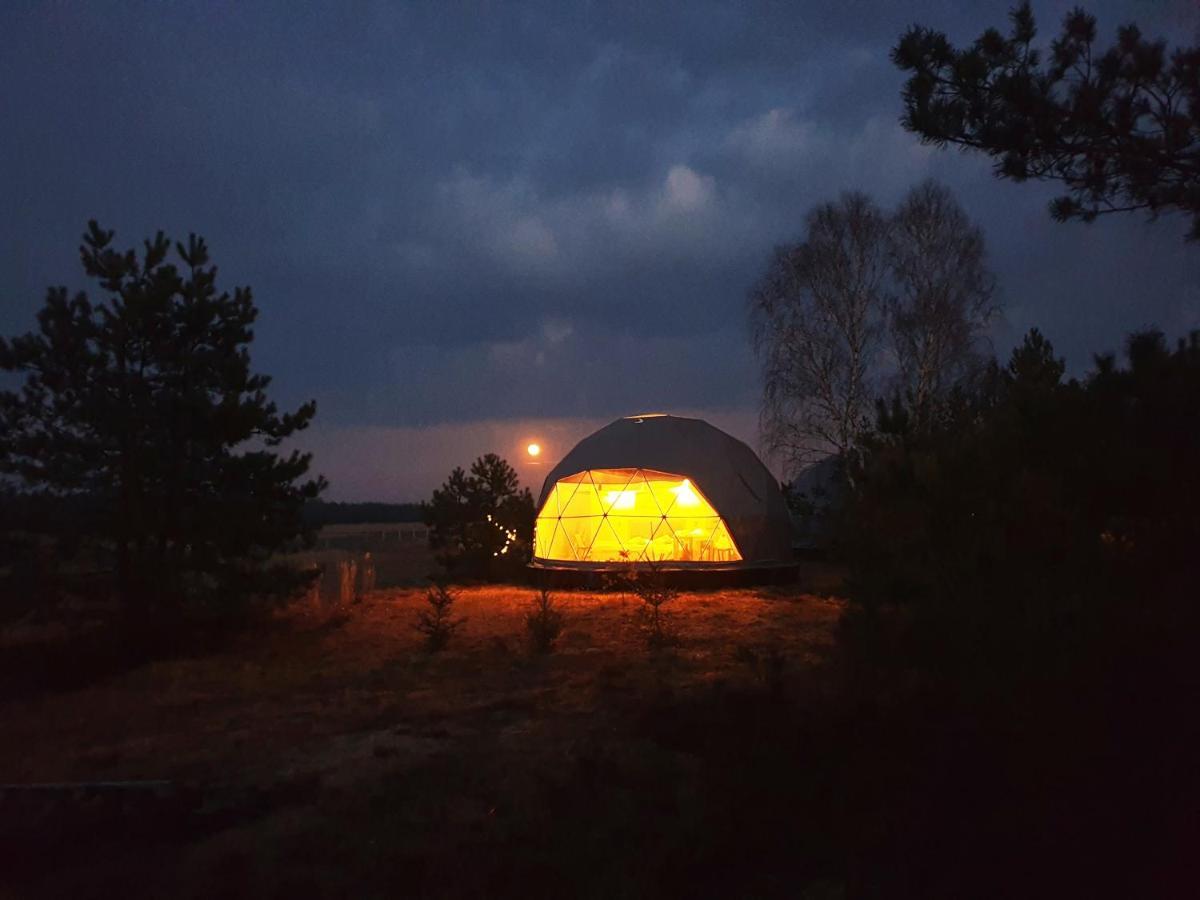 Podniebny Glamping Hotell Borsk Eksteriør bilde