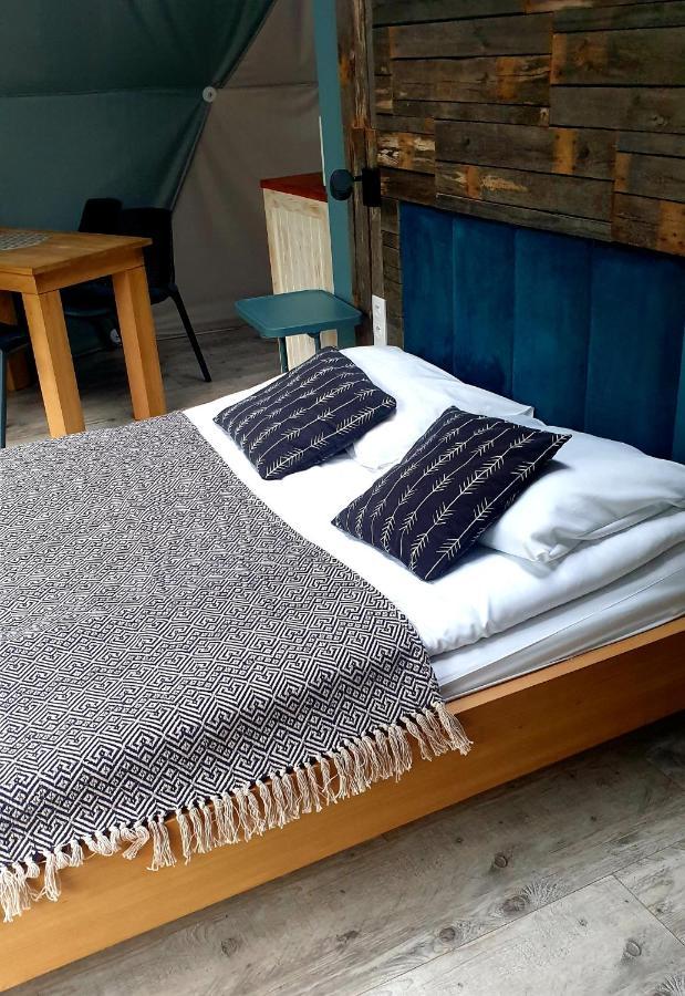 Podniebny Glamping Hotell Borsk Eksteriør bilde
